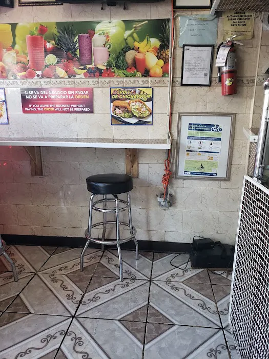 Alex's Tacos Picture 9