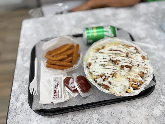 Amazing Chicken & Gyro Picture 3