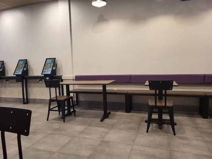 Taco Bell Picture 2
