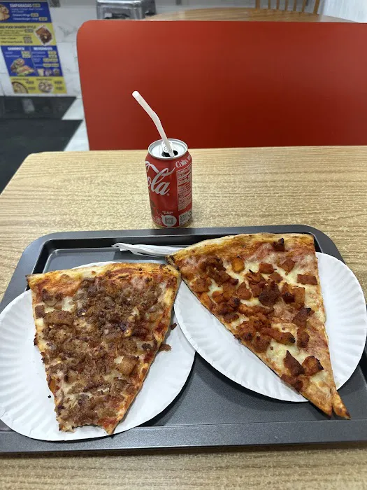 Benny's Famous Pizzeria Picture 2
