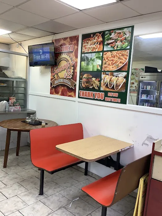 Benny's Famous Pizzeria Picture 3