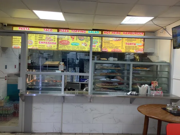 Benny's Famous Pizzeria Picture 5