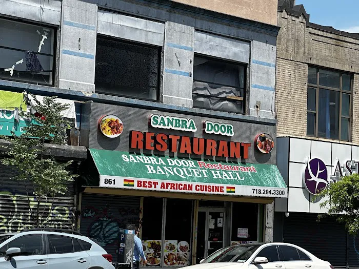 Sanbra Door Restaurant Picture 6