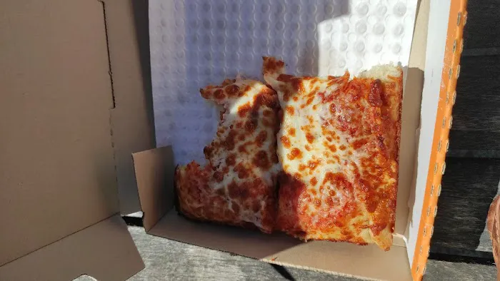 Little Caesars Pizza Picture 3