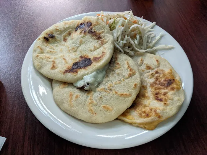 El Salvadoreño Picture 1