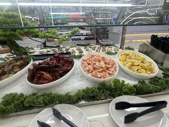 Umi Hotpot Sushi & Seafood Buffet Picture 6