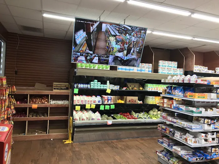 Waggy deli grocery Picture 5