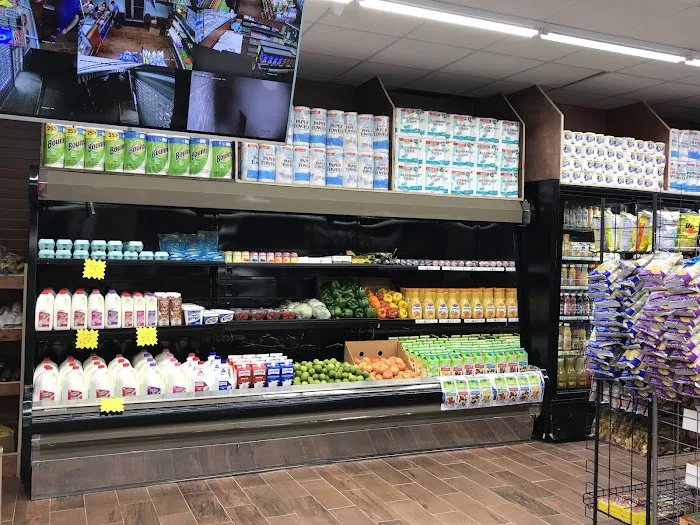 Waggy deli grocery Picture 2