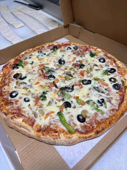 D’Giovanis Big Pizza Picture 3