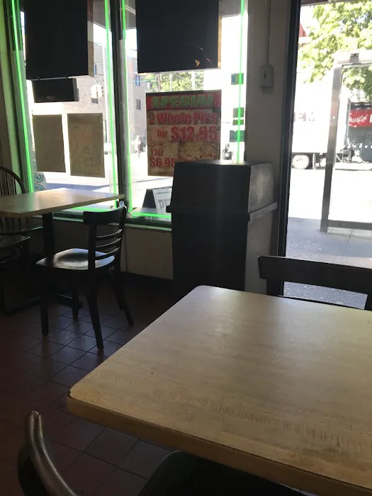 Morris Park Pizzeria Picture 6