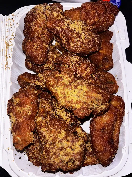 Wings Wings Wings - Bronx Picture 1
