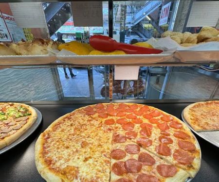 Daisy's pizza