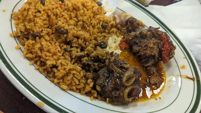 Lechonera Pollo Sabroso Del Valle Picture 1
