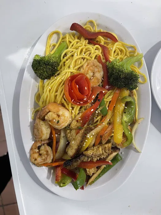 Flamin' Wok Jamaican Chinese and Seafood Picture 7