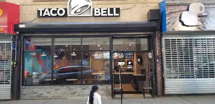 Taco Bell Cantina Picture 4