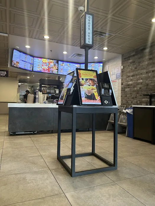 Taco Bell Cantina Picture 8