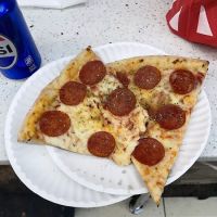 Yankees 99¢ Hot Pizza ico