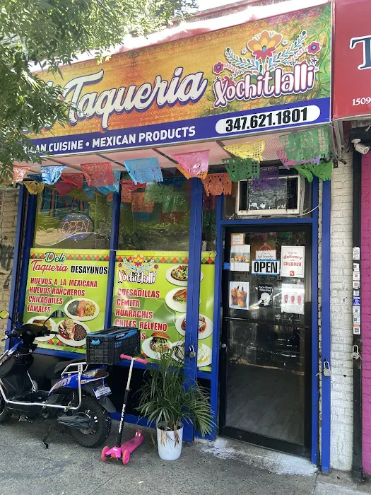 Deli Taqueria Xochitlalli Picture 10