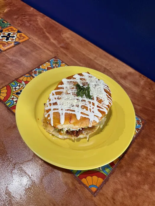 Deli Taqueria Xochitlalli Picture 4