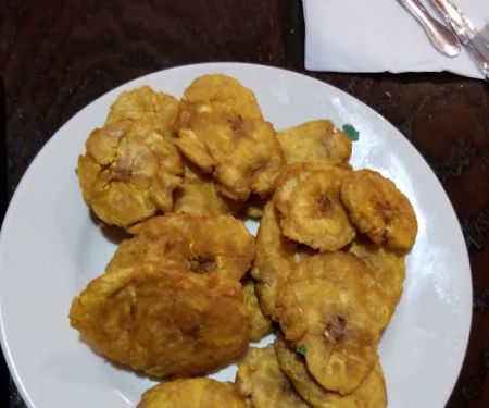 Los Primos Restaurant