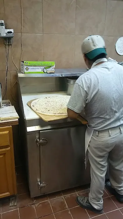 Jerry's Pizza Picture 5