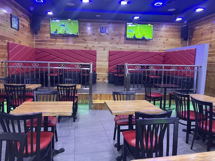 161 Bar & Grill Restaurant Picture 4