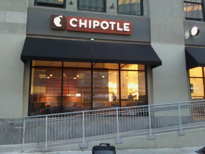 Chipotle Mexican Grill Picture 6