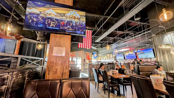 Hook & Reel Cajun Seafood & Bar Picture 4