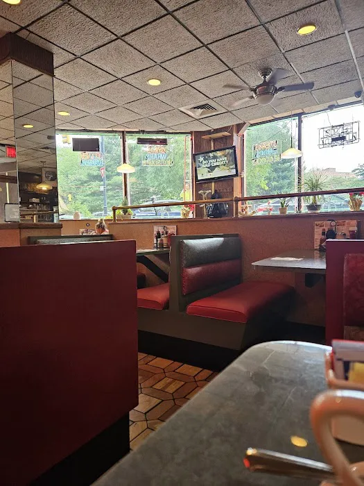 Ellie's Diner Picture 3