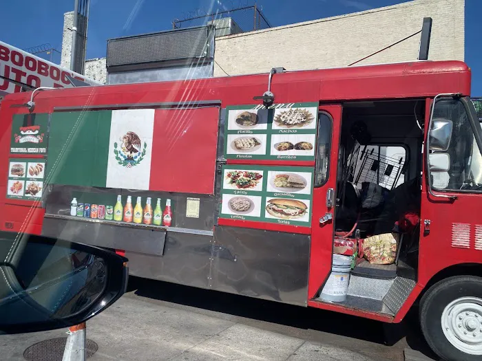Anita’s food truck (Tacos truck) Picture 2