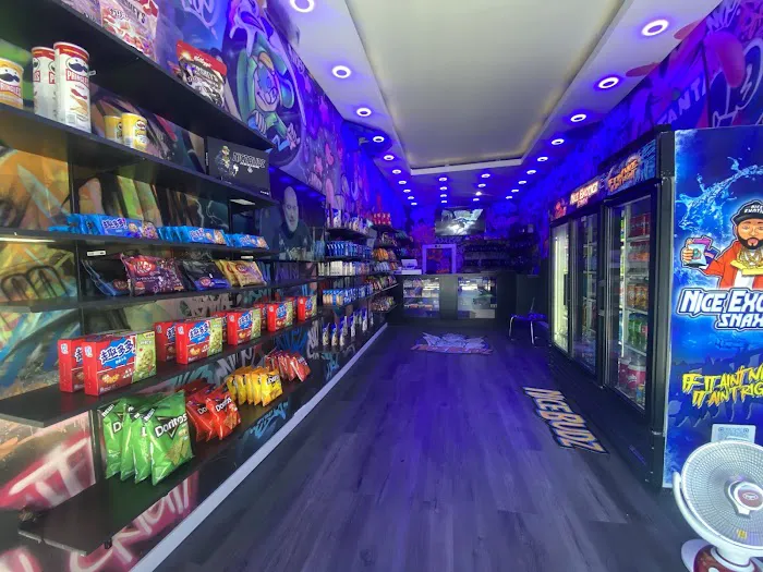 Nice Exoticz Snax Picture 2