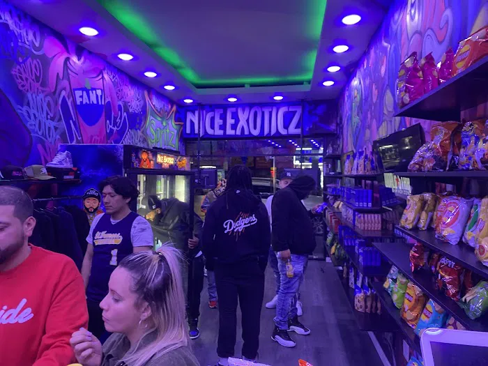 Nice Exoticz Snax Picture 3
