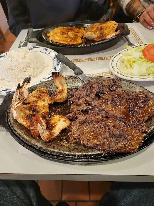 El Pabellon De Oro Picture 2