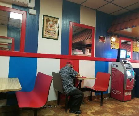 Yankee’s Pizza