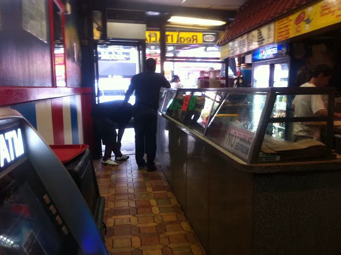 Yankee’s Pizza Picture 2
