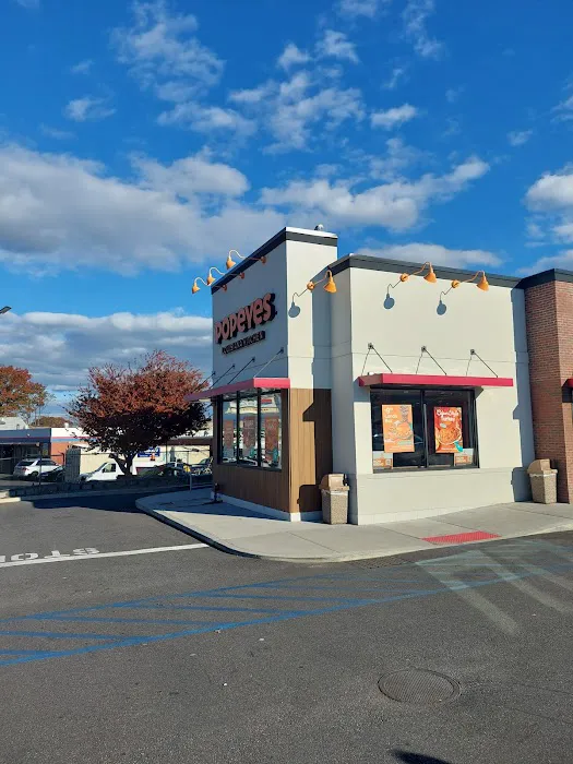 Popeyes Picture 1