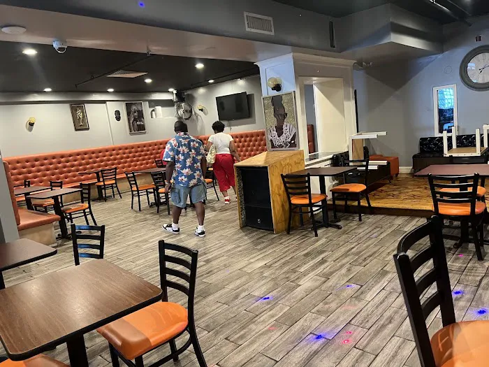 EazyLife Restaurant & Lounge - West African Cuisine Picture 1