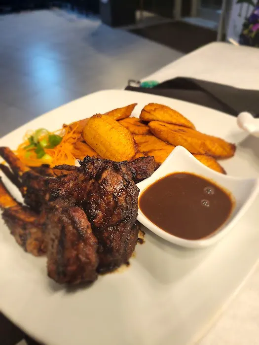 Triple Deuce Restaurant & Grill Picture 9