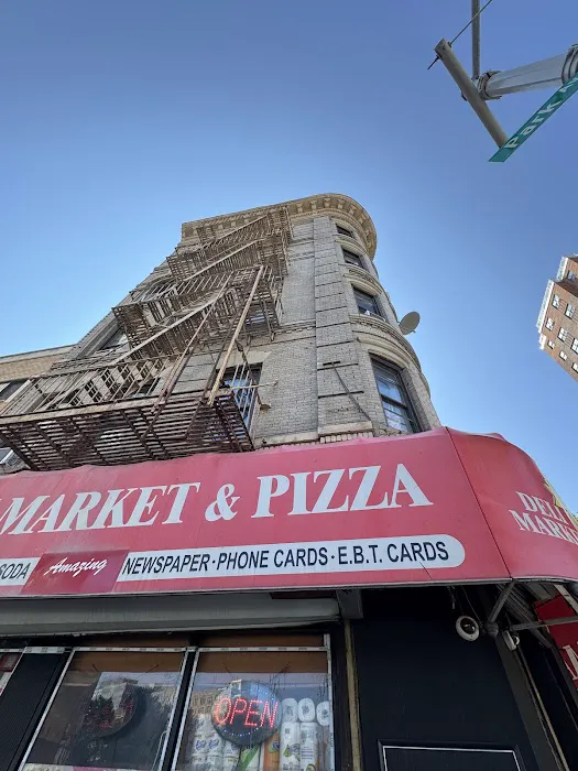 Deli Market & Pizza Picture 2