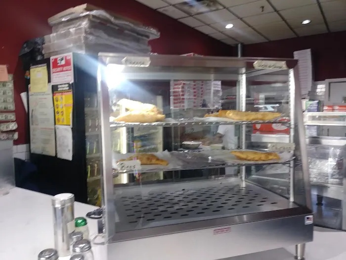 Brianna's Pizzeria & Spanish Food Picture 4
