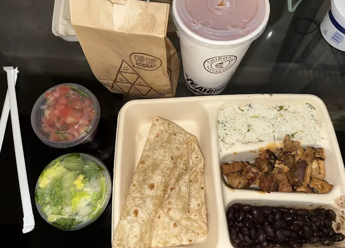 Chipotle Mexican Grill Picture 7