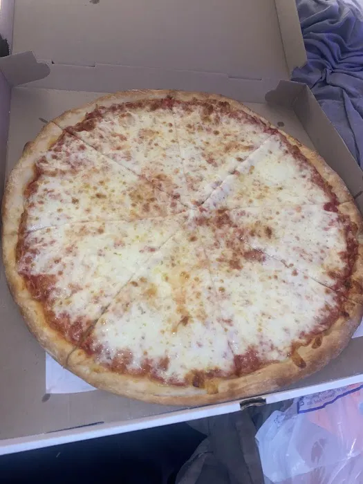 Daisy's Pizza Picture 2