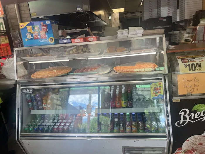 Daisy's Pizza Picture 6