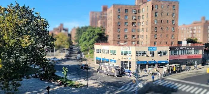 Halal Bites Parkchester Picture 5