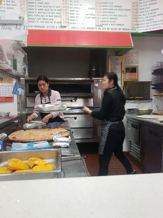 Venice Pizzeria Picture 7