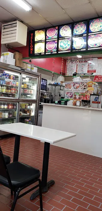 Venice Pizzeria Picture 8
