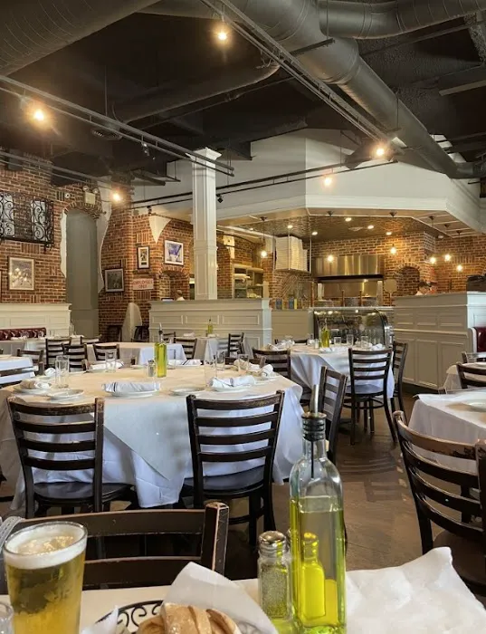 Pine Restaurant Picture 9