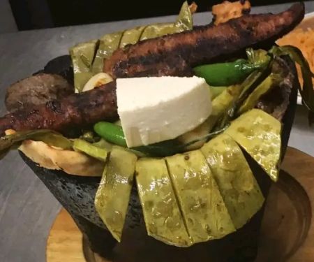El Molcajete