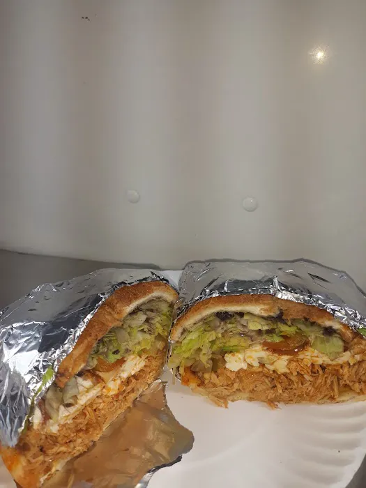 Taquería los cascabeles Picture 3