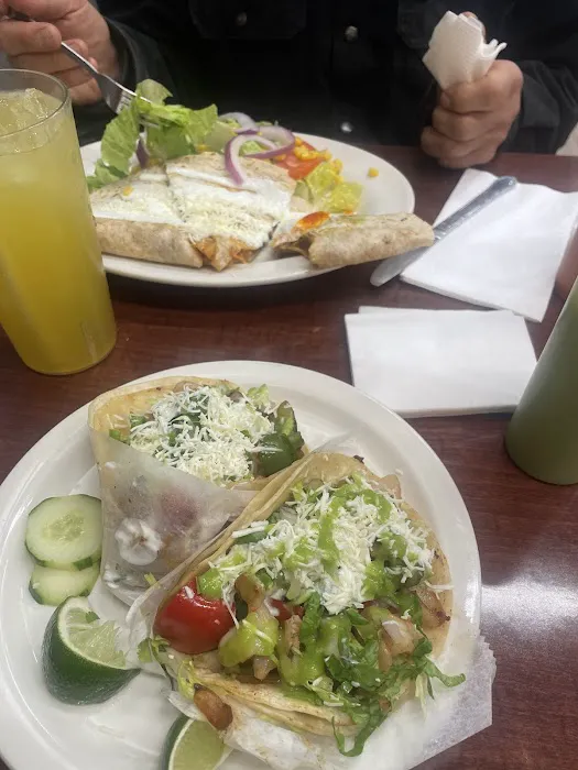 Totopos Taqueria Picture 1